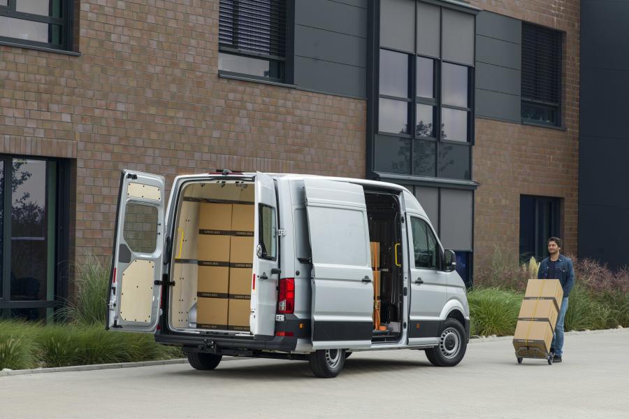  Volkswagen Crafter High Roof Van 2016 года  (фото 23 из 49)